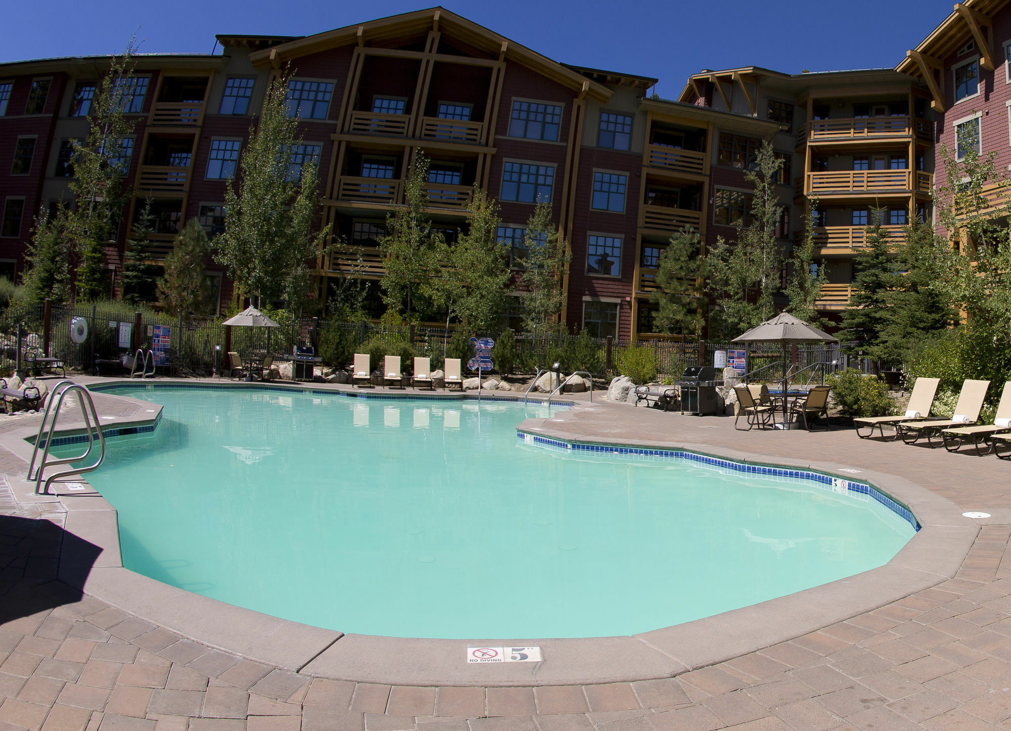 The Village Lodge Маммот Лейкс Экстерьер фото